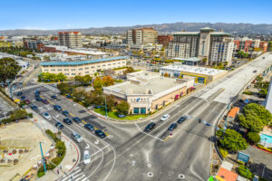 FOR LEASE OR SALE 5800 Christie Ave. Emeryville, CA 94608